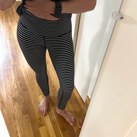 Lululemon Wunder Under High-Rise Tight 25" *Luxtreme
Hype Stripe Black W… - Picture 6 of 16